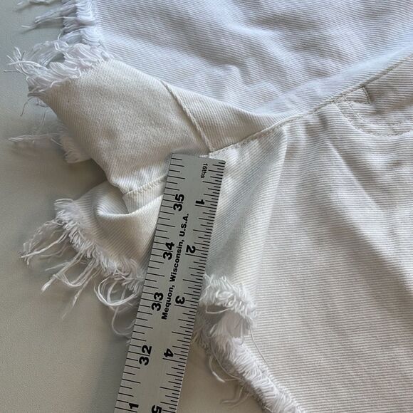 J Crew Relaxed denim short in‎ white Size 24 - Picture 8 of 11